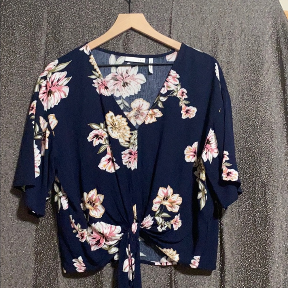 Luq Floral Top